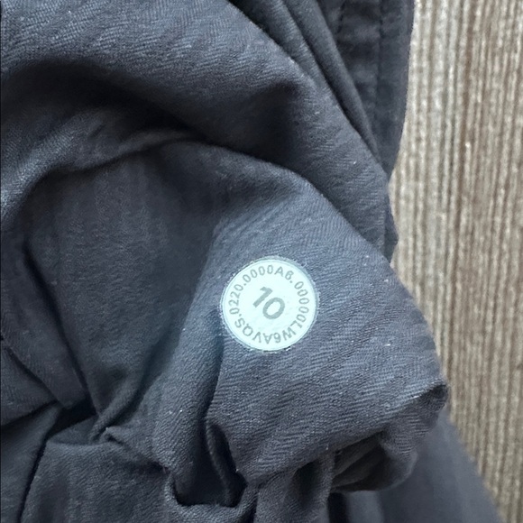 Lululemon Dance Studio Crop *25" Size 10 - Picture 5 of 8